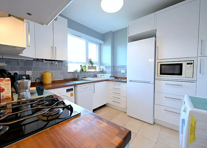 3 Bed Flat In King\'S Cross Station - Zone 1